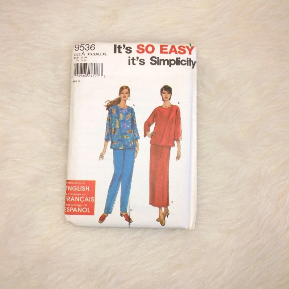 Simplicity 9535 EASY Misses top skirt pant for knit, size XS-XL